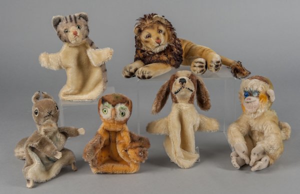 Collection of Steiff stuffed animals and hand pup: Collection of Steiff stuffed animals and hand puppets.