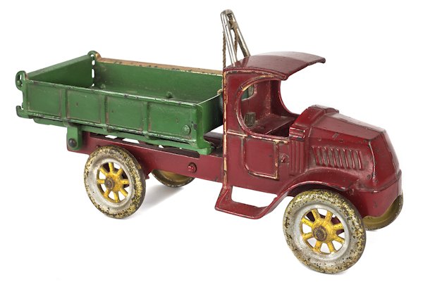 Kenton cast iron Mack dump truck, 11'' l.: Kenton cast iron Mack dump truck, 11'' l.
