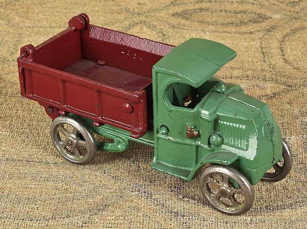 Hubley cast iron Mack dump truck, 7'' l.: Hubley cast iron Mack dump truck, 7'' l.