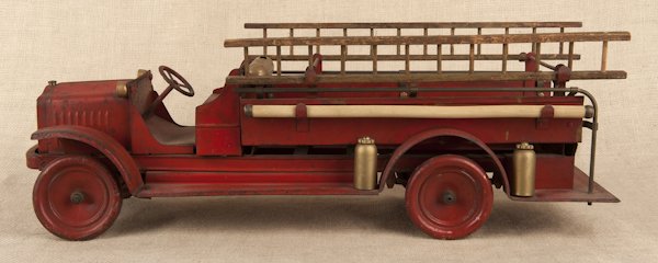 Kelmet pressed steel ladder truck, 26'' l.: Kelmet pressed steel ladder truck, 26'' l.
