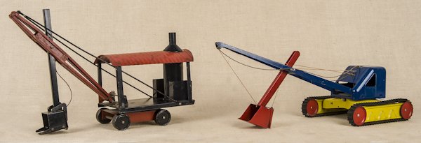 Kelmet pressed steel Big Boy steam shovel, 20'': Kelmet pressed steel Big Boy steam shovel, 20'' l., together with a Brenner Mfg. Co. pressed steel Shovel Derrick, 15'' l.