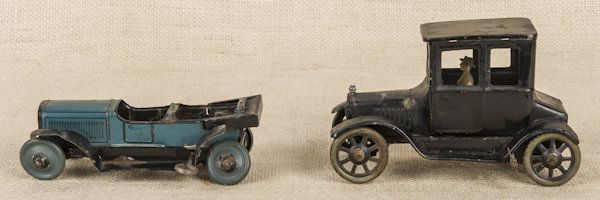 Two German tin wind-up cars, 6'' l.: Two German tin wind-up cars, 6'' l.