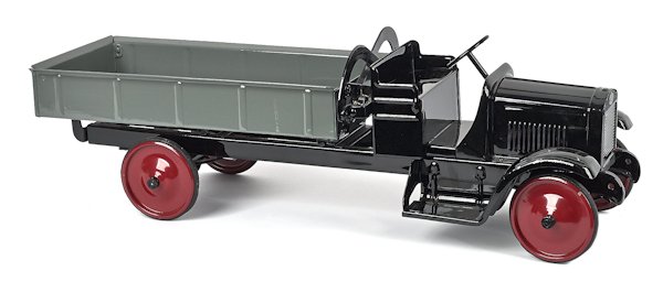 Reproduction Buddy L pressed steel dump truck, 26: Reproduction Buddy L pressed steel dump truck, 26'' l.