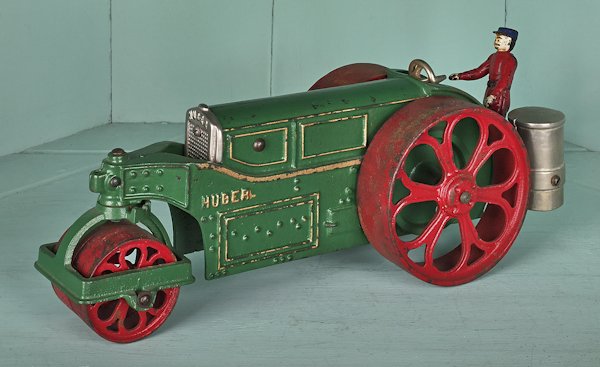 Hubley cast iron Huber road roller, 13 3/4'' l.: Hubley cast iron Huber road roller, 13 3/4'' l.