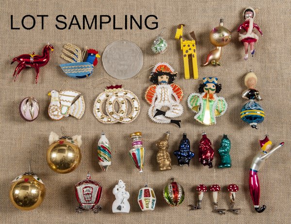 Large group of vintage Christmas ornaments, 20th: Large group of vintage Christmas ornaments, 20th c.
