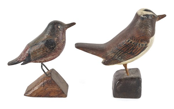 Joseph Moyer (Berks County, Pennsylvania 1883-19: Joseph Moyer (Berks County, Pennsylvania 1883-1962), two carved and painted song birds, 4 1/2'' h. and 5 3/4'' h.
