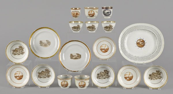 Eighteen pieces of Chinese export porcelain, earl: Eighteen pieces of Chinese export porcelain, early 19th c., with a landscape and castle decoration.