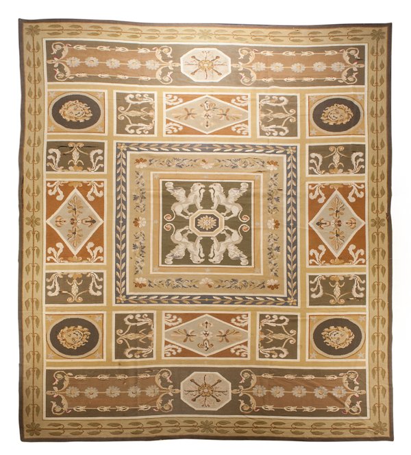 French Aubusson carpet, 20th c., 18' x 13' 7''.: French Aubusson carpet, 20th c., 18' x 13' 7''.