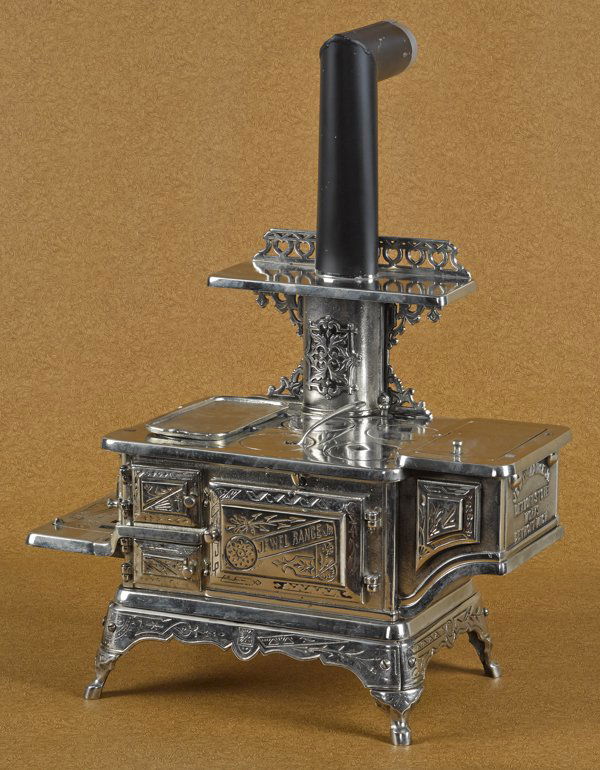 Detroit Stove Works cast iron and nickel Jewel R: Detroit Stove Works cast iron and nickel Jewel Range Jr. salesman sample stove, 16'' h., 18'' w.