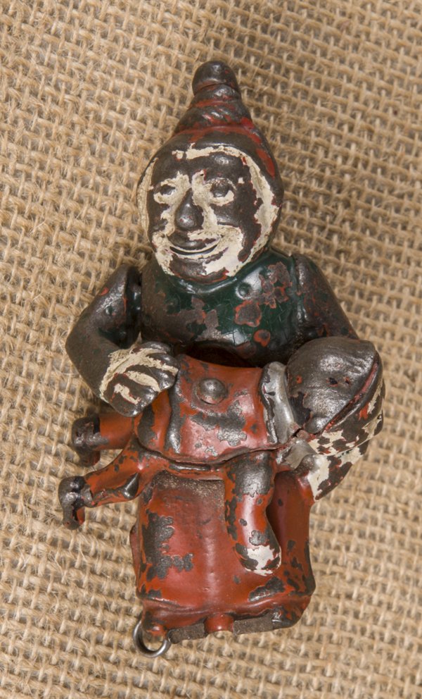 Kenton cast iron Mama Katzenjammer spanking figur: Kenton cast iron Mama Katzenjammer spanking figure, 4'' h.