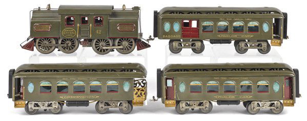 Lionel standard gauge New York Central Lines fo: Lionel standard gauge New York Central Lines four-piece train set, to include a #42 Engine, a #18 Parlor Car, a #19 Parlor Car, and a #190 Observation car.