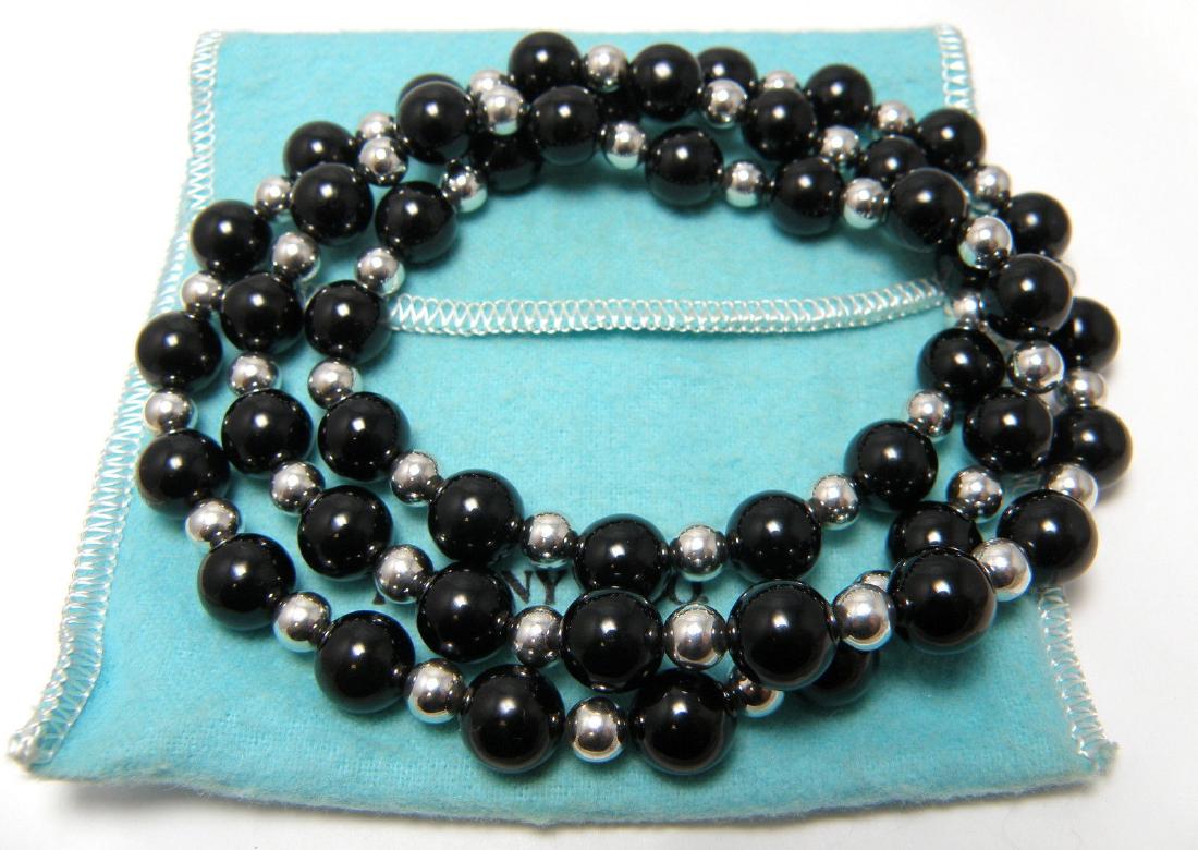 TIFFANY & Co. STERLING SILVER ONYX STRAND NECKLACE (1 of 2)