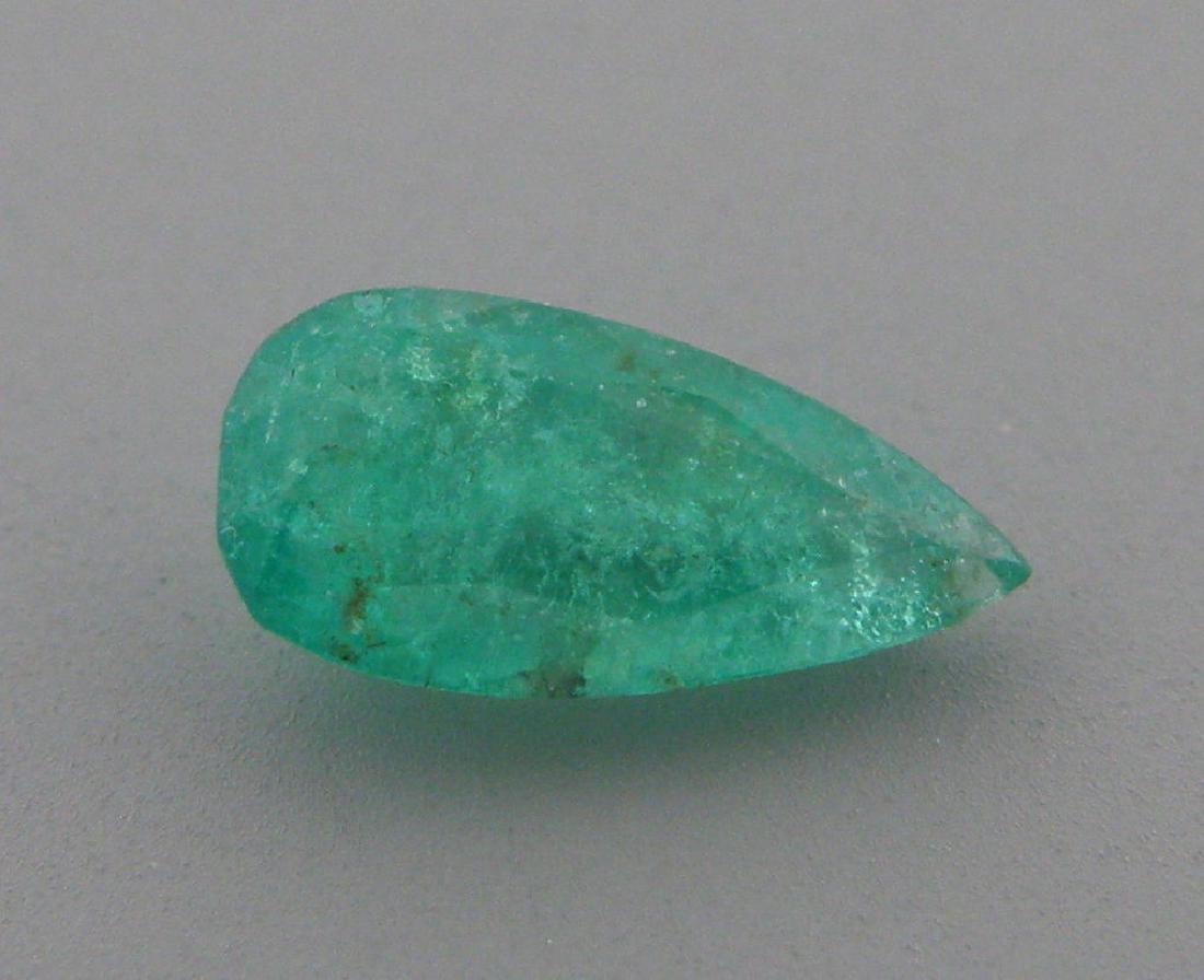 0.50ct NATURAL COLOMBIAN GREEN EMERALD PEAR SHAPE: LOOSE NATURAL COLOMBIAN EMERALD Sale is for 1 natural green Emerald 0.50ct Measures 7.8x3.8mm Pear Shape Please refer to pics for clarity and condition.