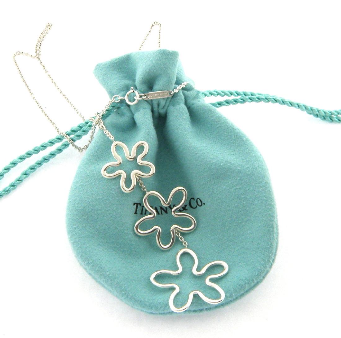 TIFFANY & Co. STERLING SILVER DANGLE FLOWER NECKLACE (1 of 2)