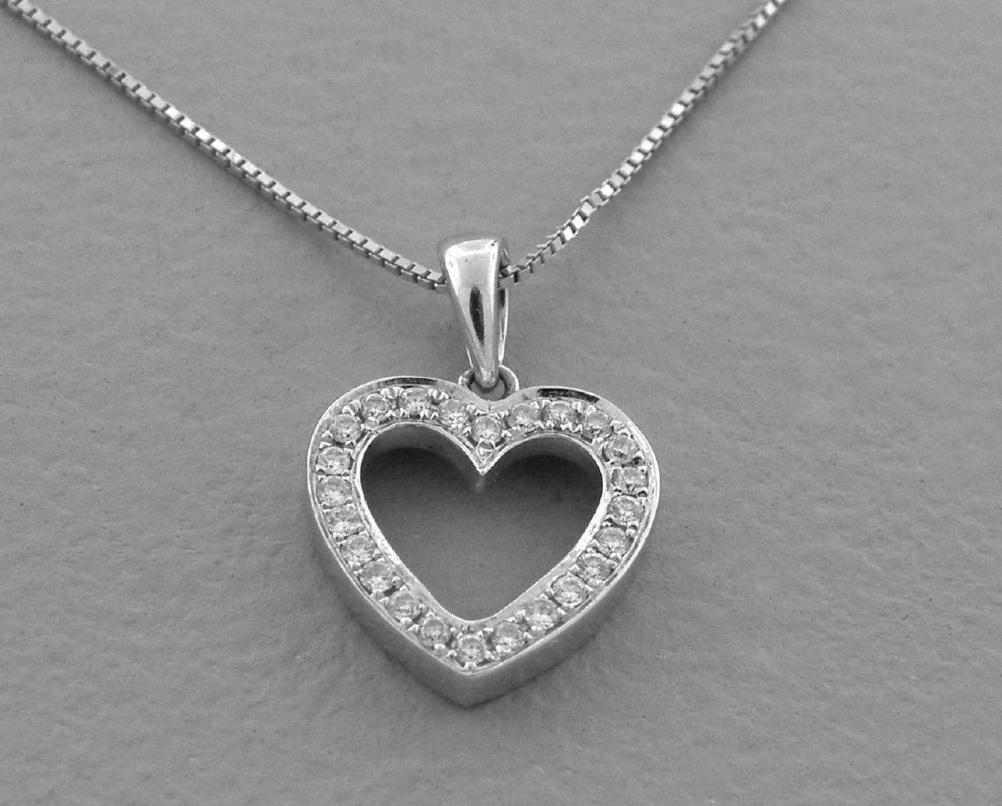18K WHITE GOLD DIAMOND OPEN HEART NECKLACE G VS 0.25ct (1 of 2)