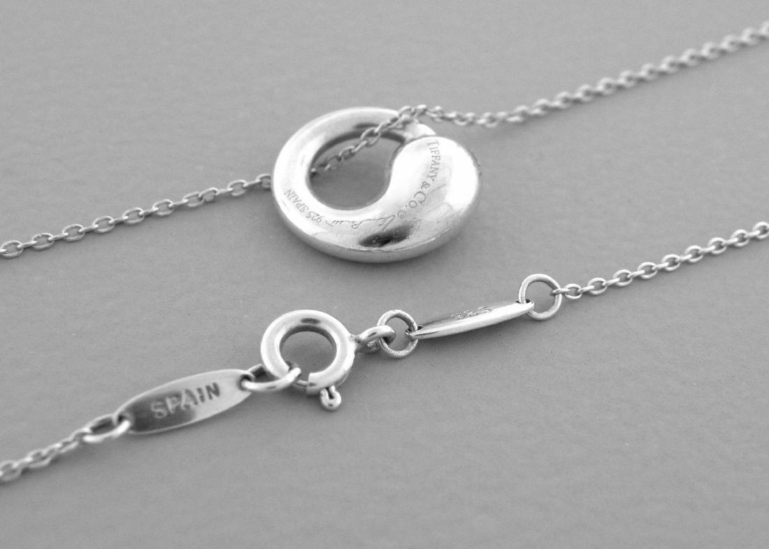 TIFFANY & Co. STERLING SILVER ETERNAL CIRCLE NECKLACE (1 of 2)