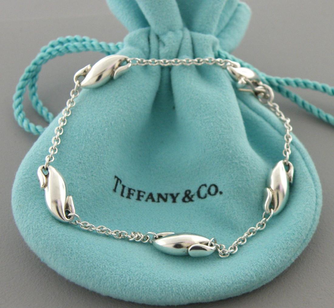 TIFFANY & Co. STERLING SILVER SEA HORSE BRACELET (1 of 2)