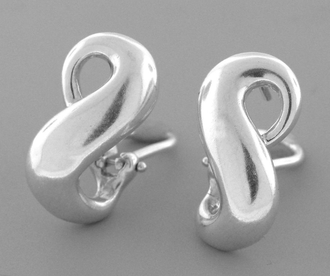 TIFFANY & Co. STERLING SILVER INFINITY EARRINGS (1 of 2)