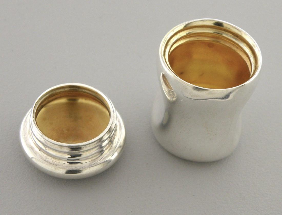 VINTAGE TIFFANY & CO. STERLING SILVER THUMB PILL BOX (1 of 2)