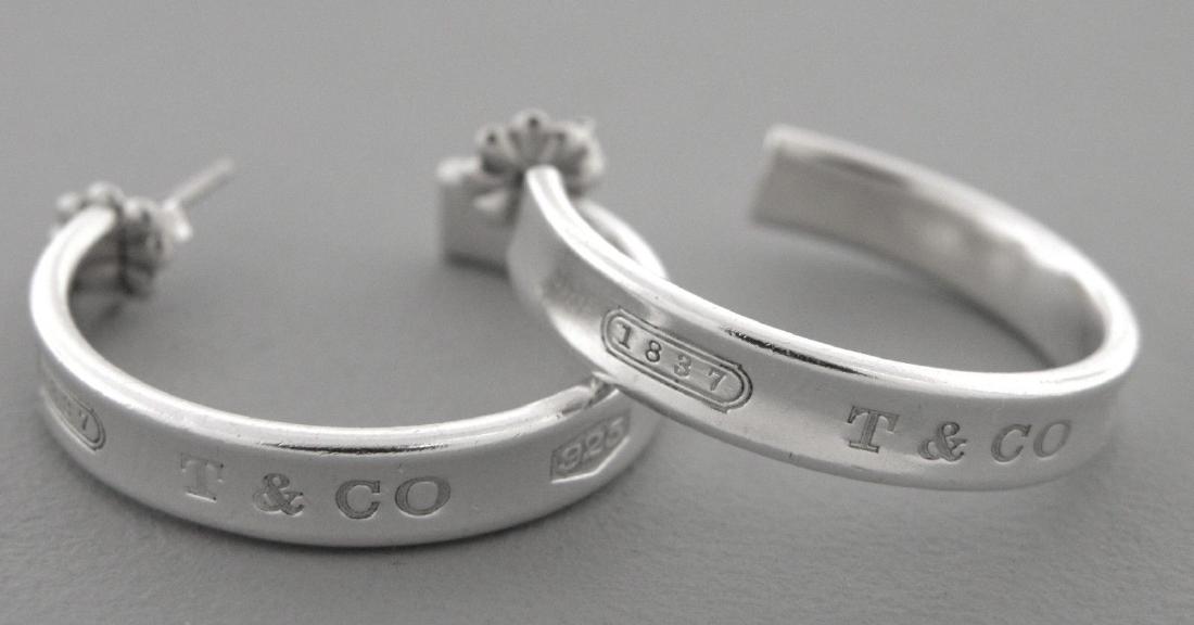 TIFFANY & Co. STERLING SILVER LADIES 1837 HOOP EARRINGS (1 of 2)