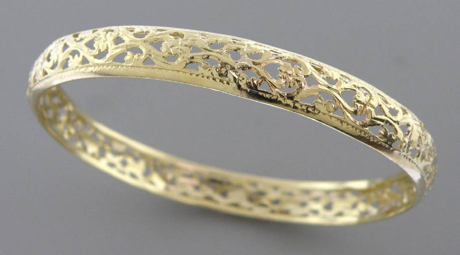 14K YELLOW GOLD LADIES MOROCCAN BANGLE BRACELET Mar 03, 2019 Modern