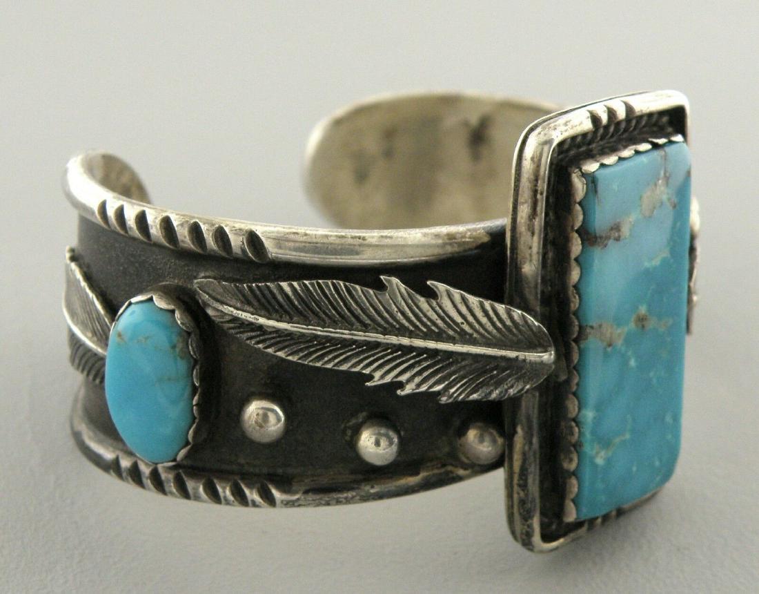 VINTAGE NAVAJO STERLING SILVER TURQUOISE CUFF BRACELET (1 of 2)