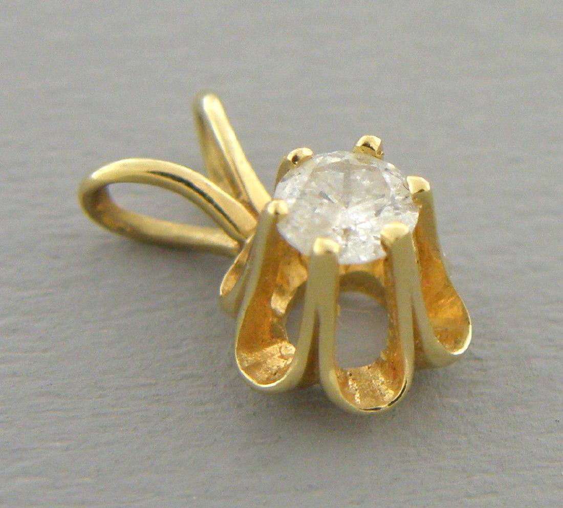 VINTAGE 14K YELLOW GOLD DIAMOND SOLITAIRE PENDANT (1 of 2)