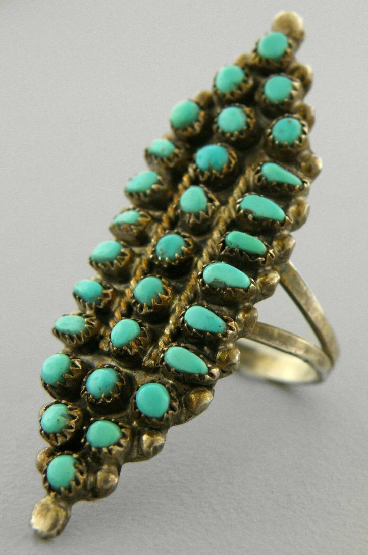 VINTAGE ZUNI STERLING SILVER PETIT POINT TURQUOISE RING (1 of 2)