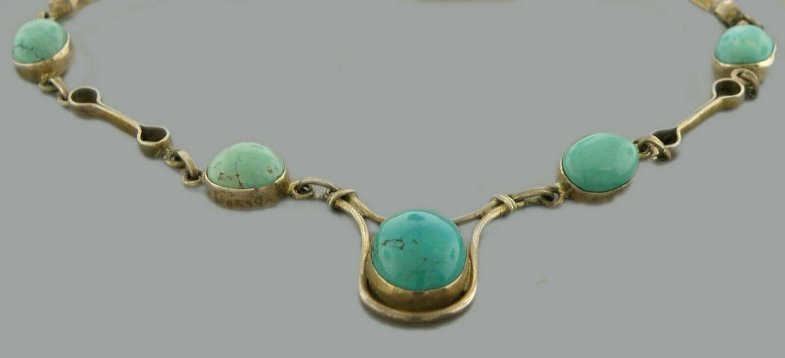 VINTAGE STERLING SILVER NATURAL TURQUOISE NECKLACE (1 of 2)
