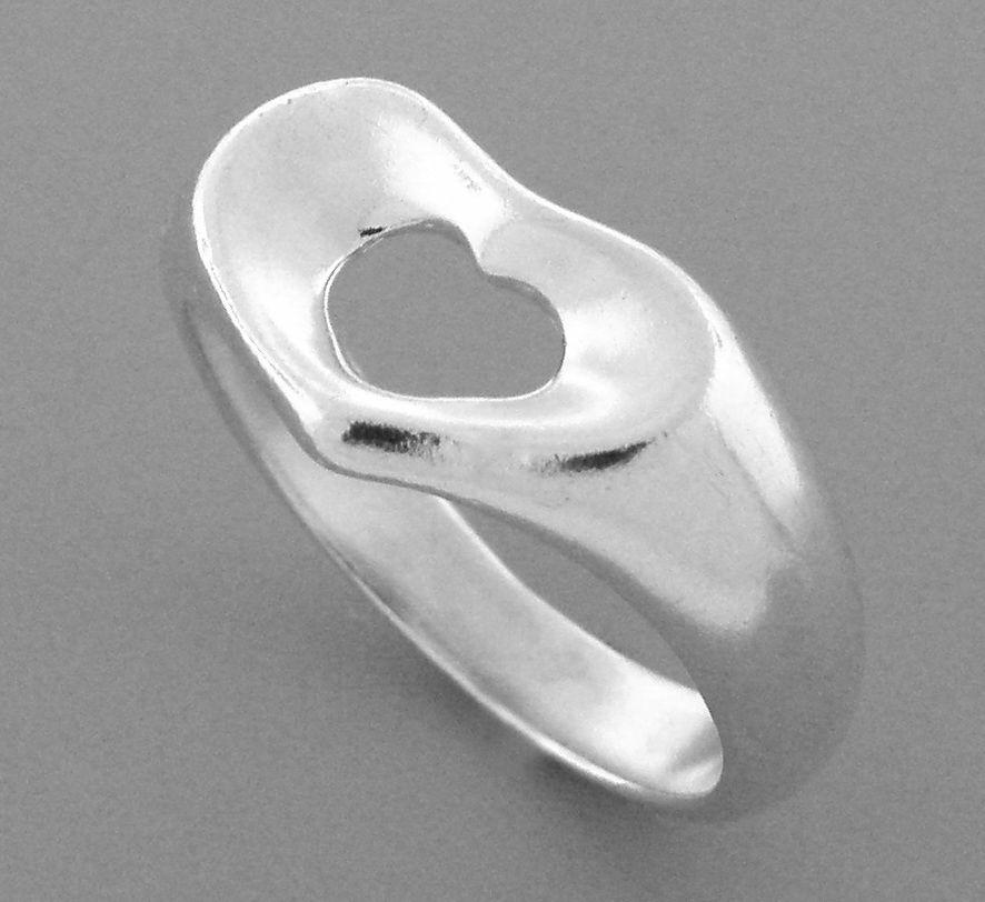 TIFFANY STERLING SILVER OPEN HEART ELSA PERETTI RING (1 of 2)