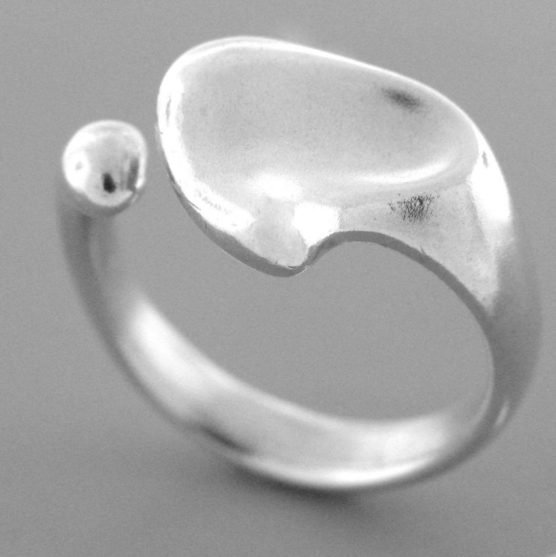 TIFFANY & Co. STERLING SILVER PERETTI FULL HEART RING (1 of 2)