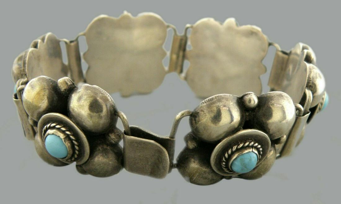 VINTAGE LADIES SILVER LARGE TURQUOISE FLOWER BRACELET (1 of 2)