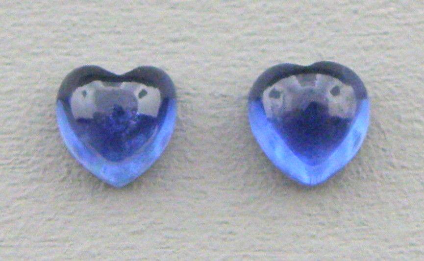 4mm MATCHING PAIR HEART SHAPE CABOCHON NATURAL SAPPHIRE (1 of 1)