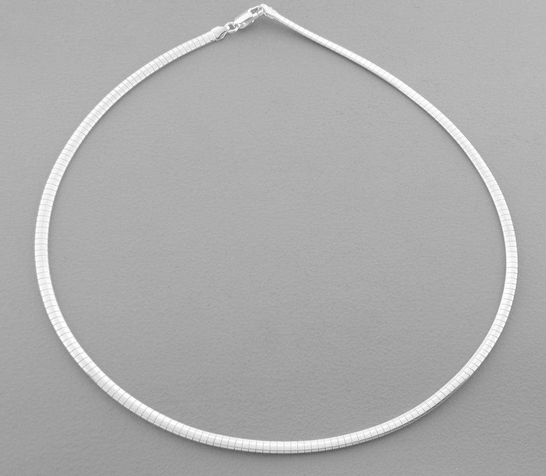 STERLING SILVER HEAVY DOMED OMEGA CHOKER NECKLACE: Necklace measures 18" Long x 3.5mm Wide Sterling silver chain New in Excellent condition Stamped 925 ITALY Total weight 13.6 grams