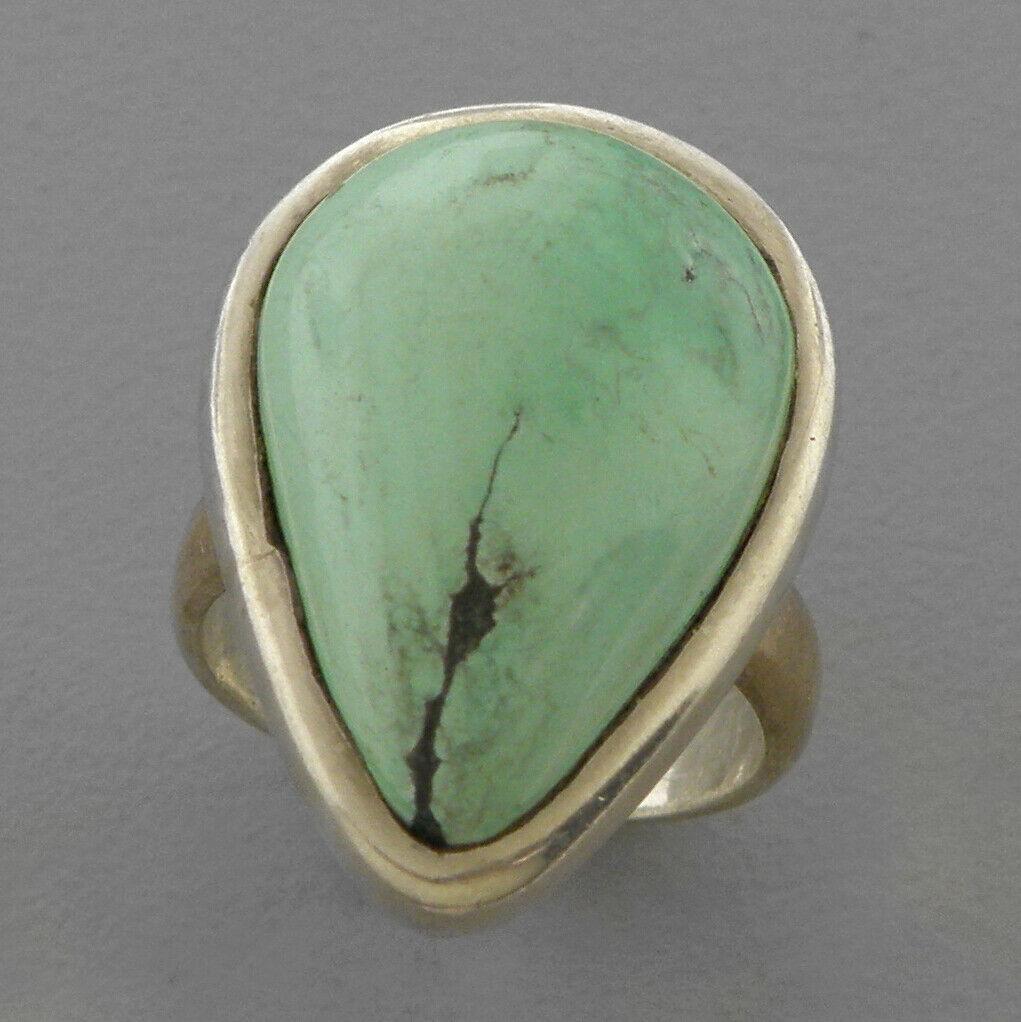 VINTAGE BEAUTIFUL STERLING SILVER LARGE PEAR SHAPE RING (1 of 2)