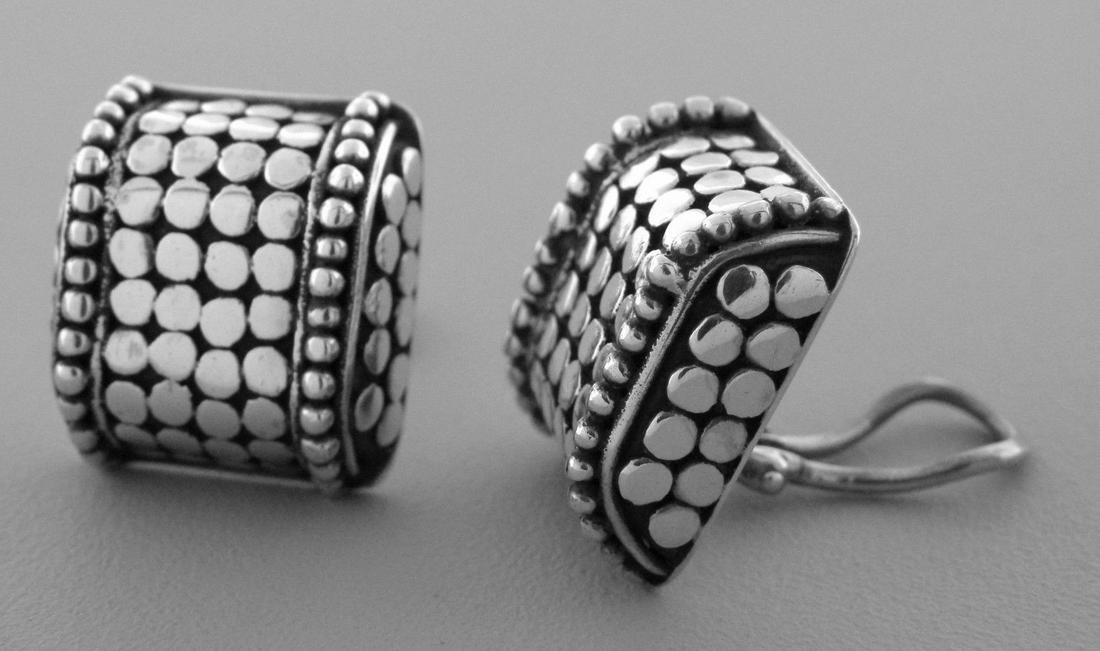 VINTAGE JOHN HARDY STERLING SILVER DOT CLIP ON EARRINGS (1 of 2)