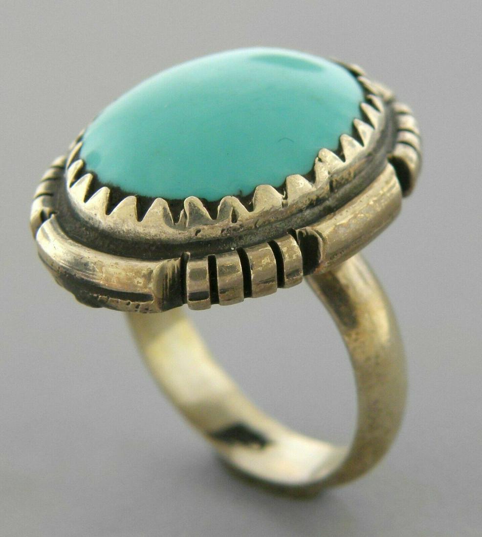 VINTAGE SOUTHWESTERN STERLING SILVER TURQUOISE RING (1 of 2)