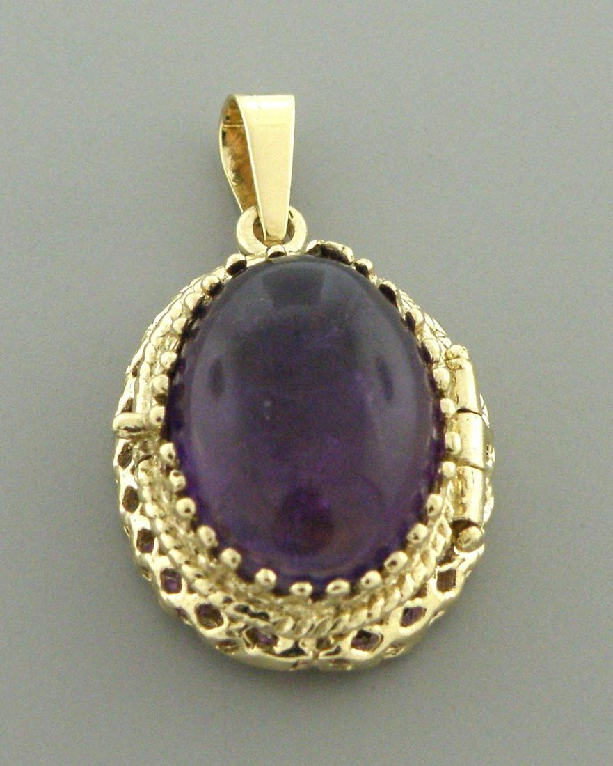 VINTAGE 14K YELLOW GOLD AMETHYST CABOCHON LOCKET (1 of 2)