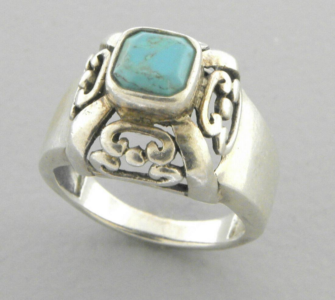 VINTAGE BEAUTIFUL STERLING SILVER TURQUOISE RING (1 of 2)