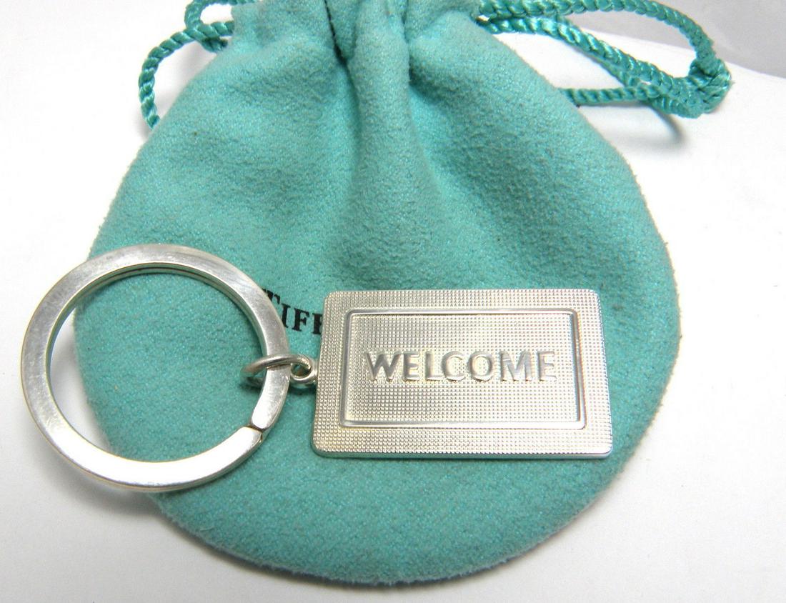 TIFFANY & Co. STERLING SILVER WELCOME MAT KEYRING (1 of 2)
