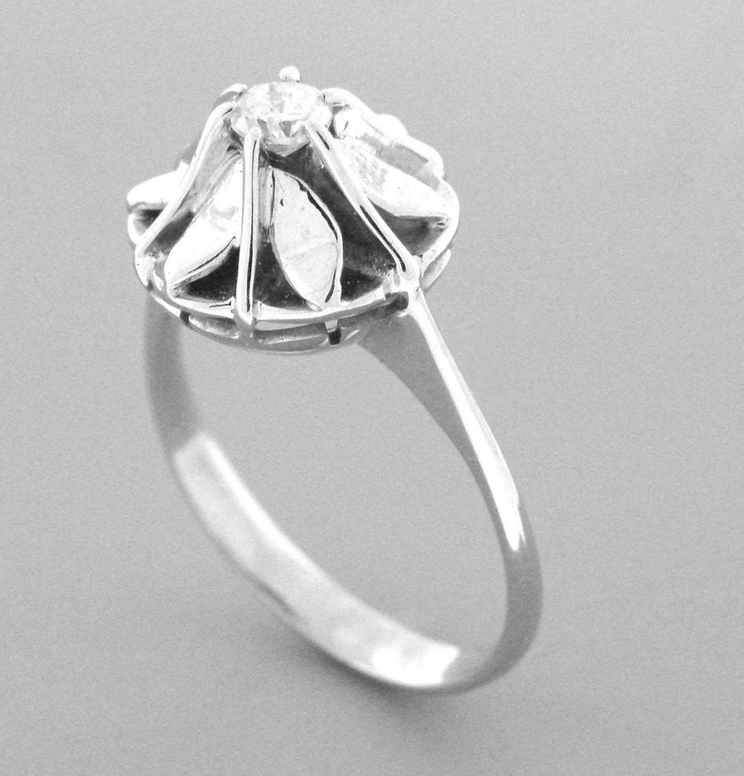 VINTAGE 14K WHITE GOLD LADIES SOLITAIRE FLOWER RING (1 of 2)