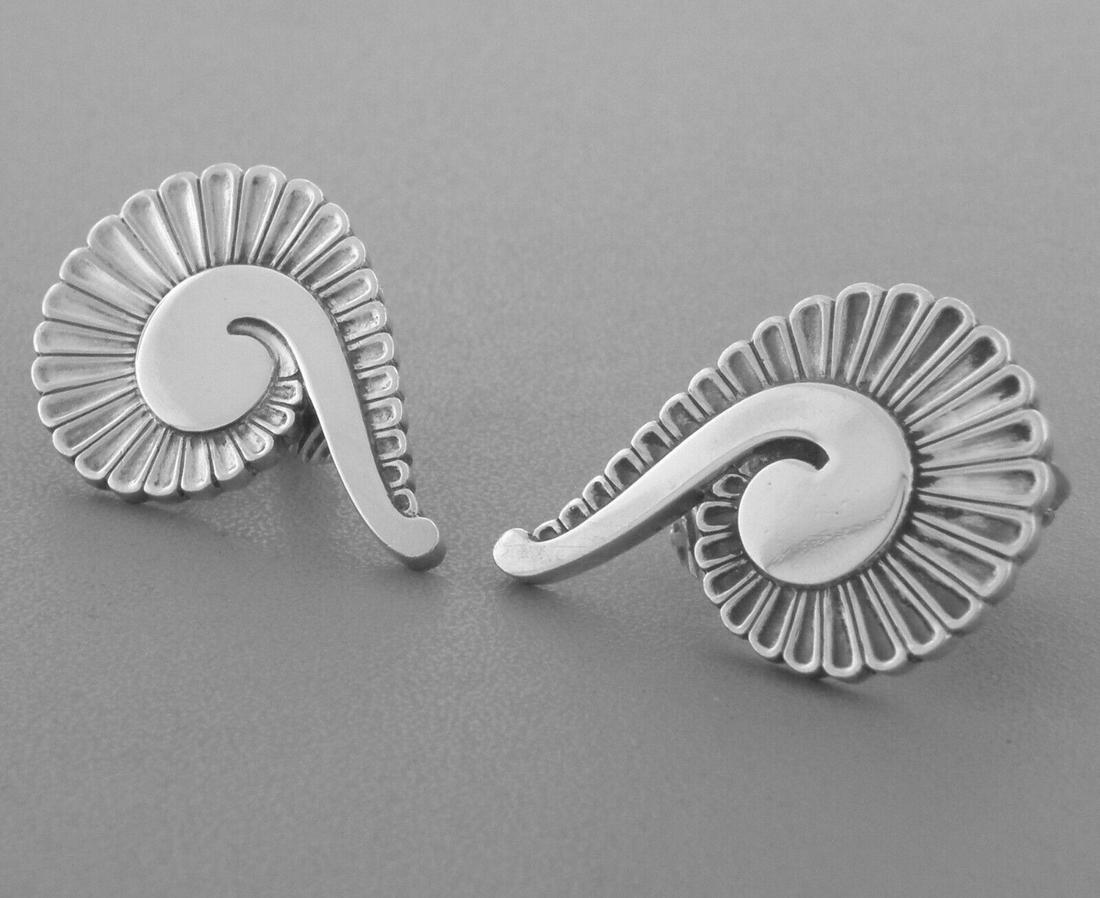 VINTAGE GEORG JENSEN STERLING SILVER SPIRAL FAN EARRING (1 of 2)