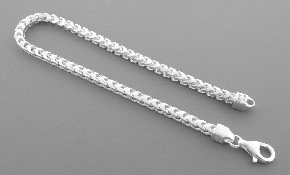 FRANCO CHAIN STERLING SILVER ITALIAN BRACELET 5.5mm MEN: NEW STERLING SILVER FRANCO BRACELET New sterling silver Franco Bracelet 5.5mm wide Length 8" Well made bracelet Lobster clasp Solid Sterling silver 925, polished finish Made in Italy Apx weight 5.5mm 