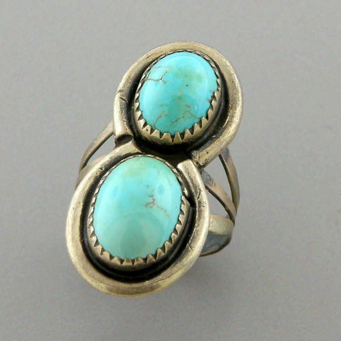 VINTAGE NAVAJO STERLING SILVER LGHT BLUE TURQUOISE RING (1 of 2)