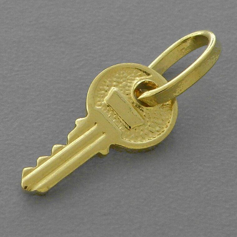 NEW 14K YELLOW GOLD KEY CHARM PENDANT SIZE 12mm (1 of 2)