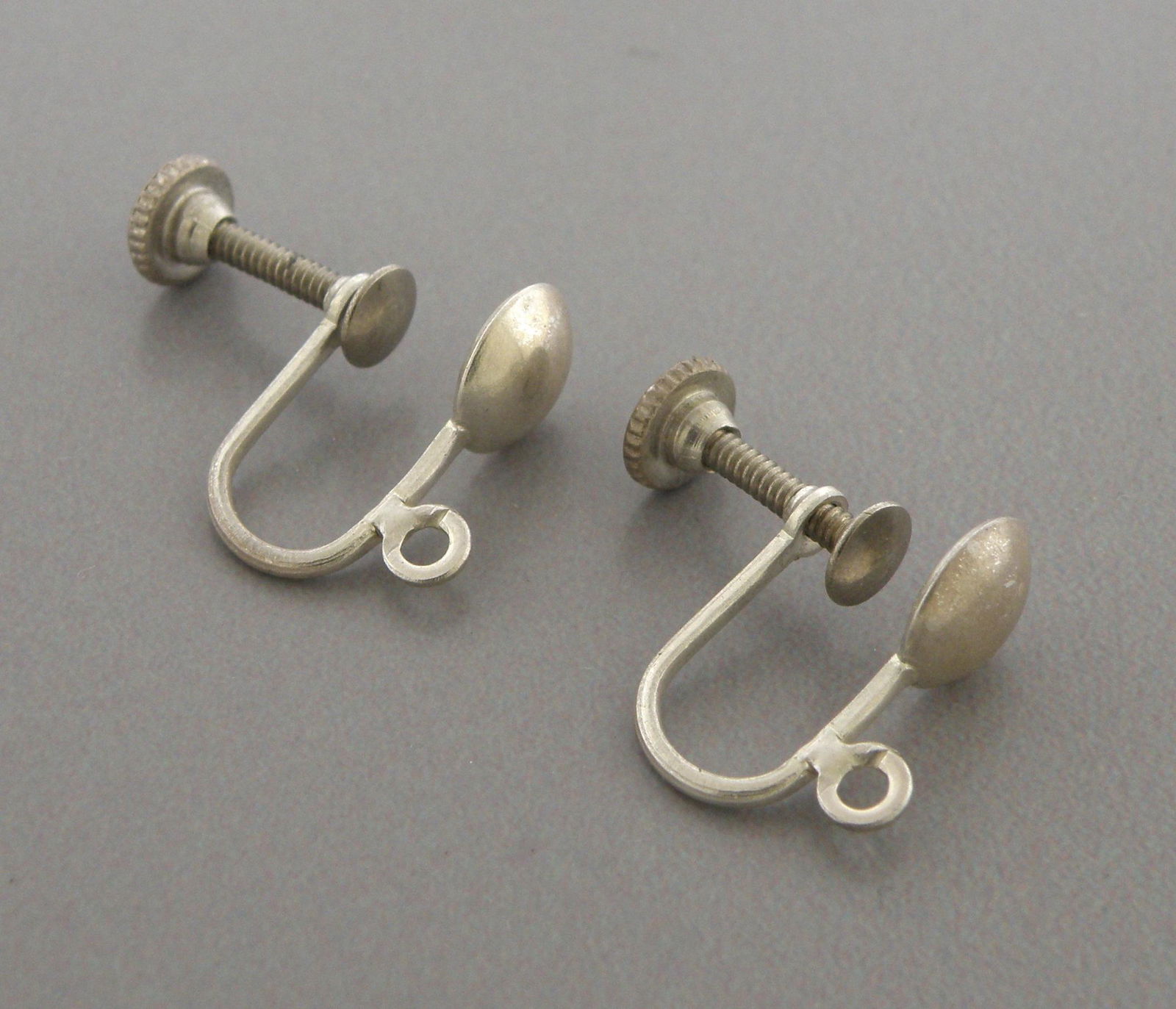 VINTAGE STERLING SILVER SCREW BACK DANGLE EARRINGS PART (1 of 2)