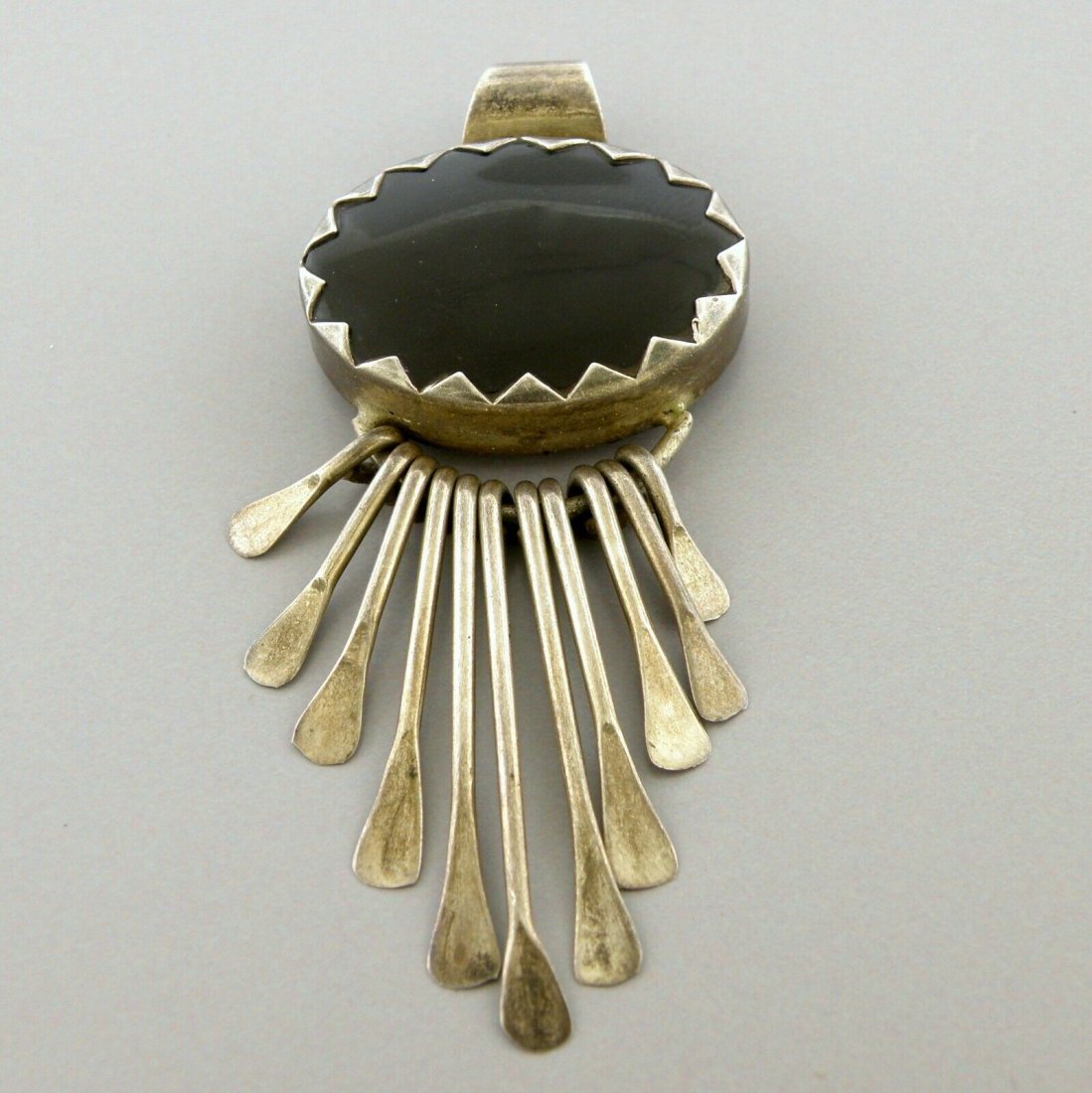 VINTAGE STERLING SILVER BLACK ONYX PENDANT MEXICO DANGLE (1 of 2)