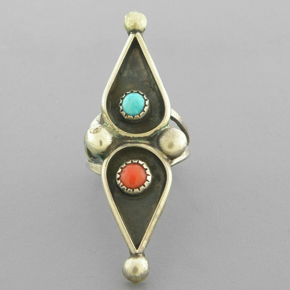 VINTAGE NAVAJO STERLING SILVER CORAL & TURQUOISE RING (1 of 2)