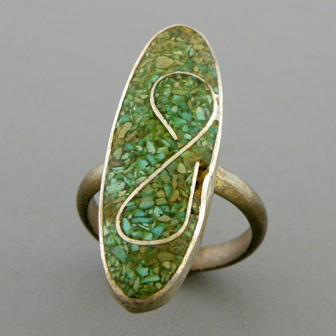 VINTAGE SOUTHWESTERN STERLING SILVER TURQUOISE RING (1 of 2)