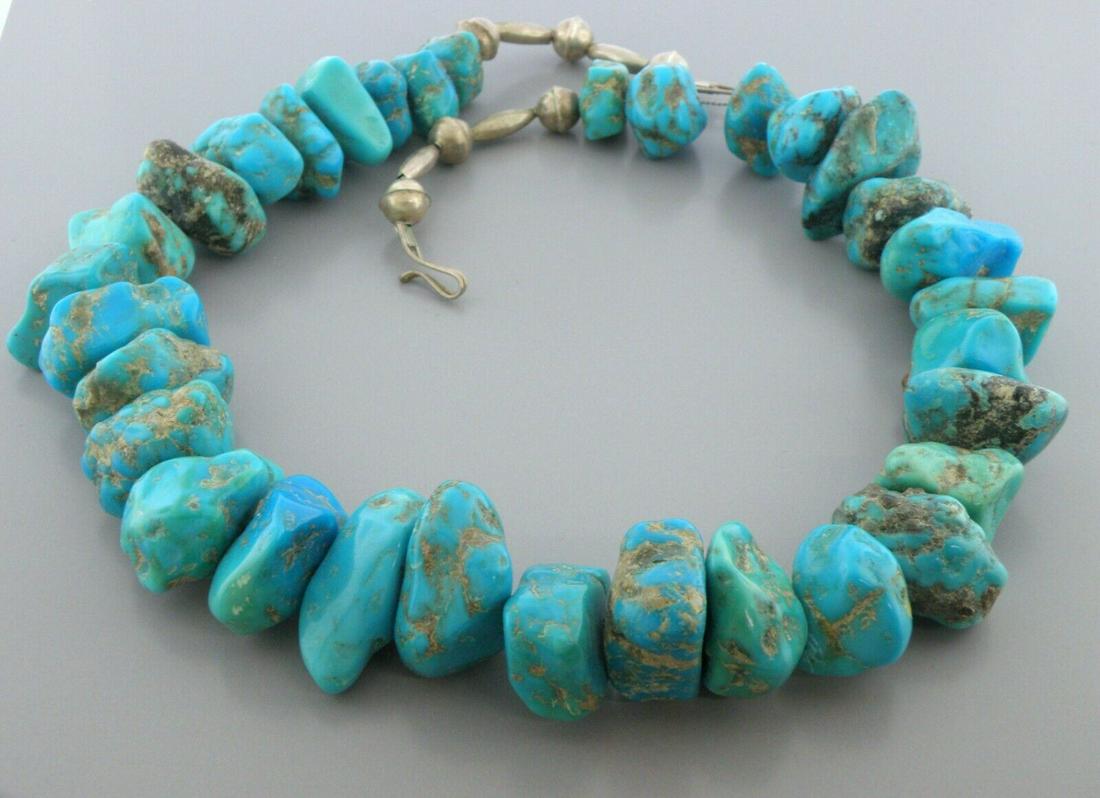 VINTAGE BEAUTIFUL NAVAJO STERLING SILVER NUGGET TURQUOISE NECKLACE HUGE (1 of 2)